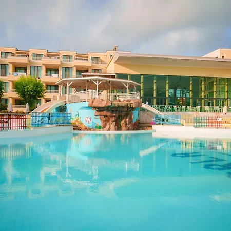 Perla Luxury 普里莫尔斯科