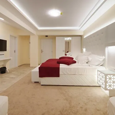 Hotell Perla Luxury 5*