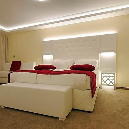 Perla Luxury מלון פרימורסקו