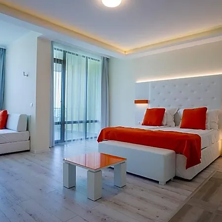 Perla Luxury פרימורסקו